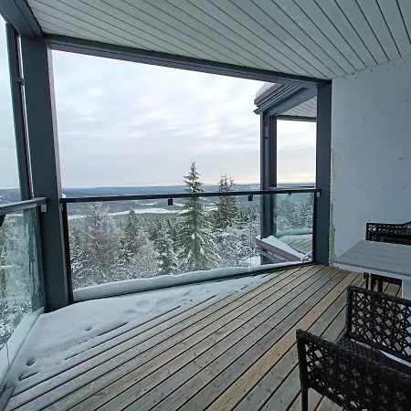 Naekoealahuoneisto 324 * Syöte