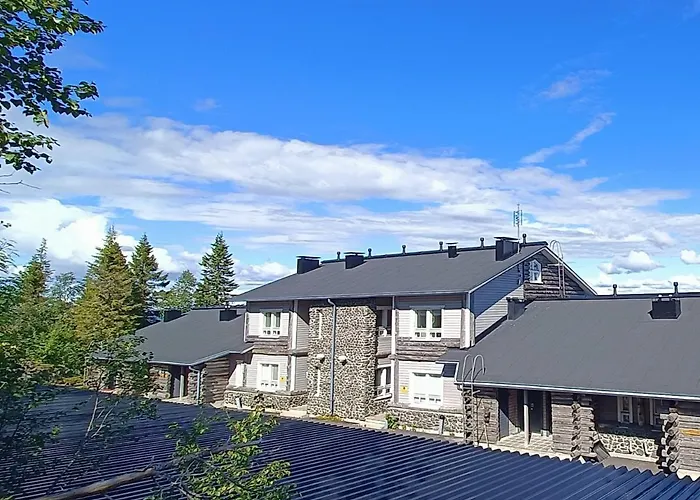 Naekoealahuoneisto 324 *